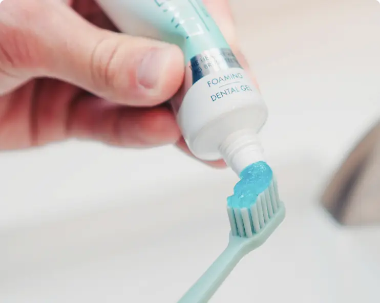 LivFresh Gel Toothpaste 4